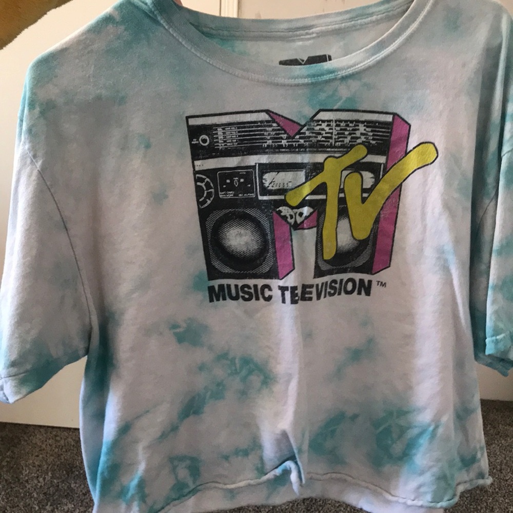 tee